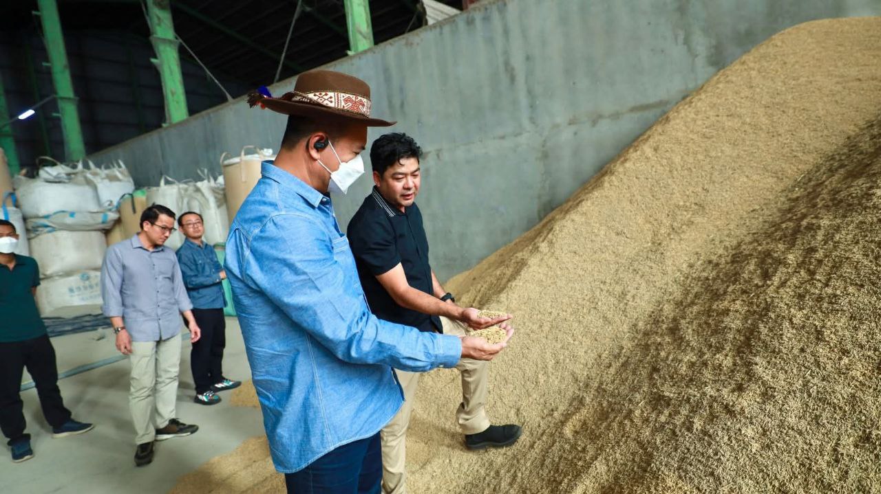 photo_2025-12-06_19-02-53